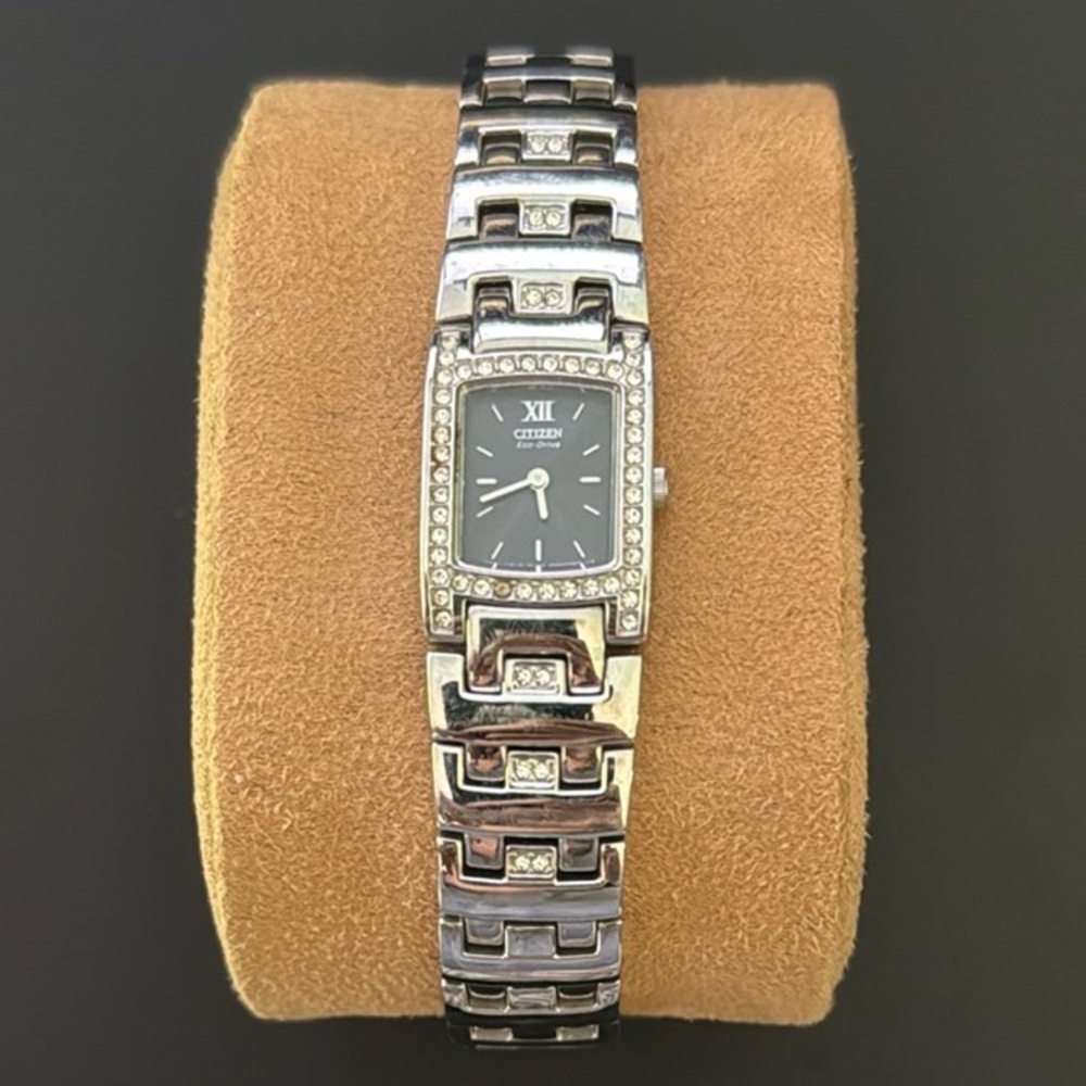 Citizens Eco-Drive Women’s watch with crystal